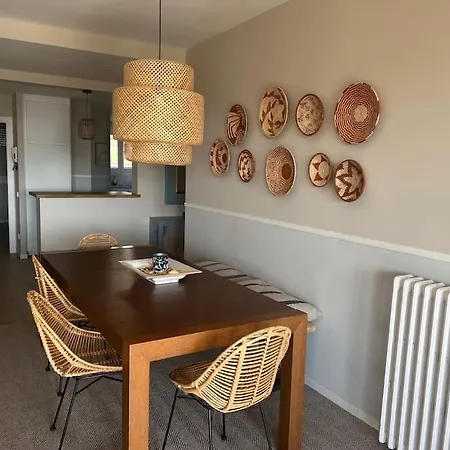 Of 100m2 With Sea Views *